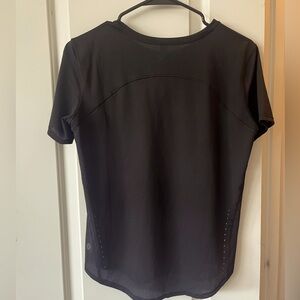 LULULEMON SHORT SLEEVE ATHLETIC RUNNING SHIRT